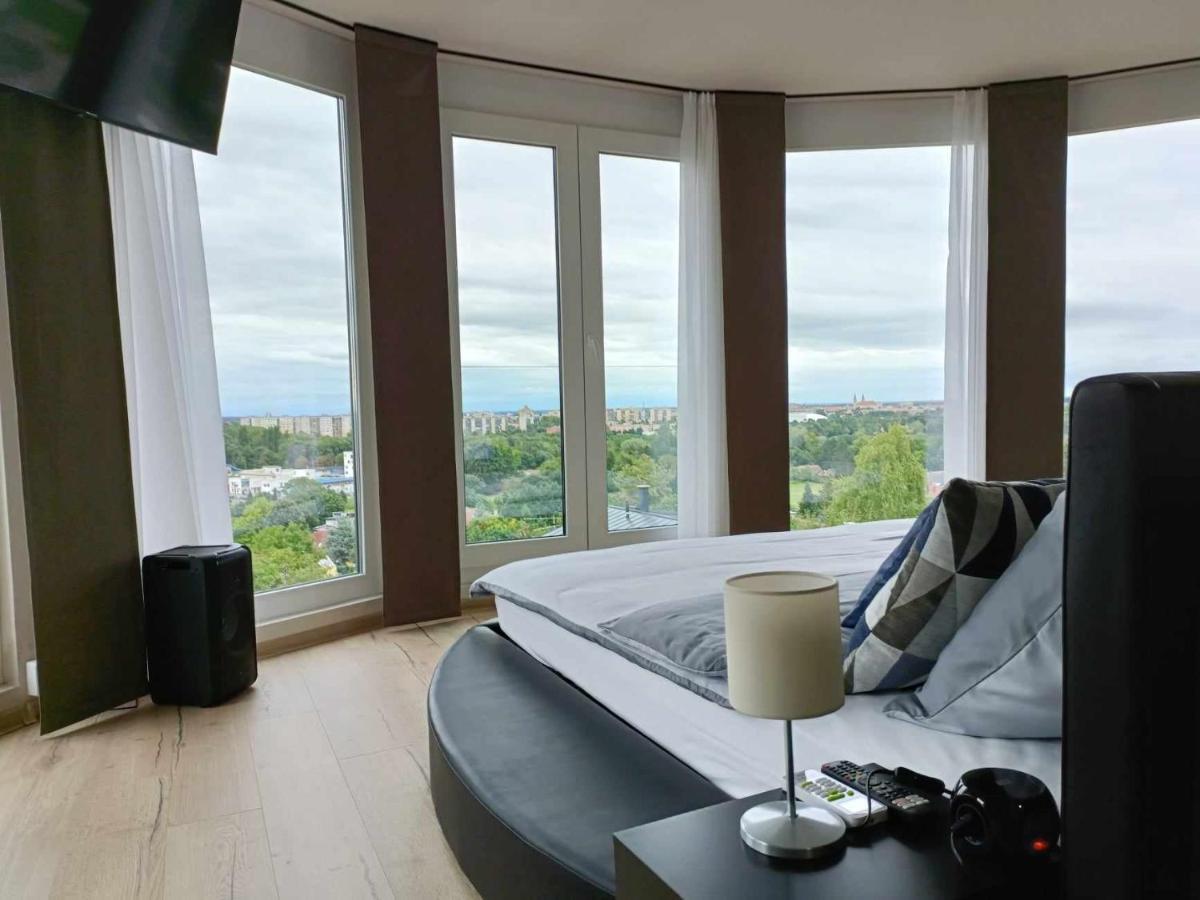West Panorama Penthouse - Apartment With A Fantastic View Of The City Szombathely Exterior foto